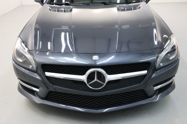 Used 2013 Mercedes-Benz SL 550 image 49