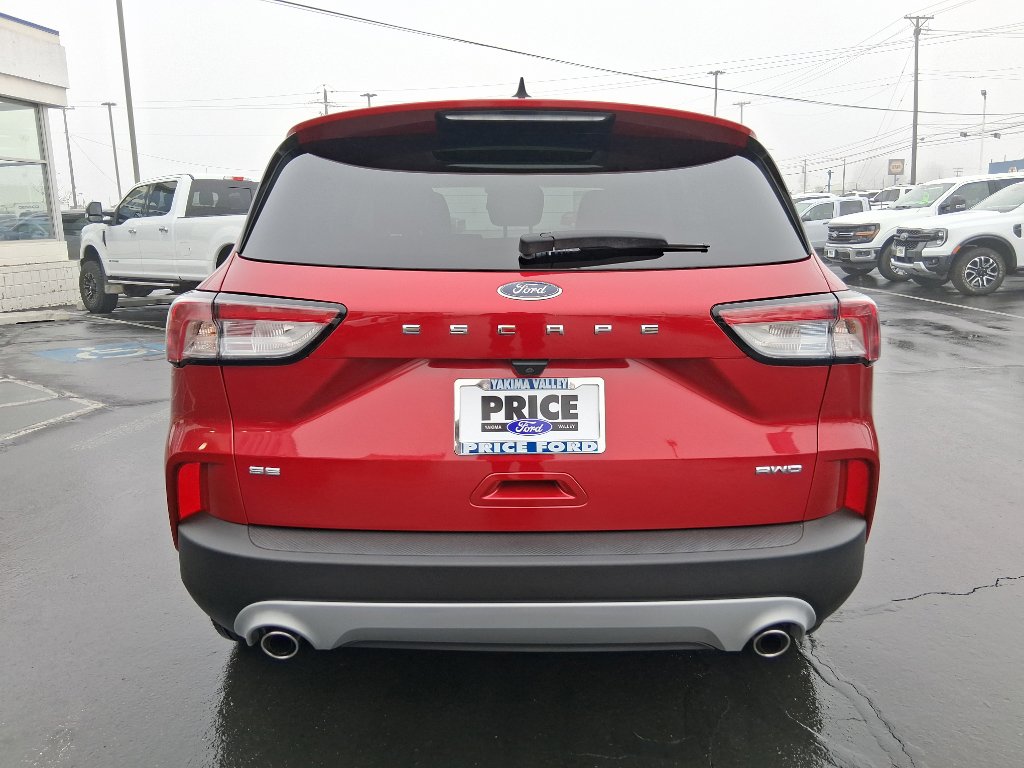 Used 2021 Ford Escape SE w/ Convenience Package image 4