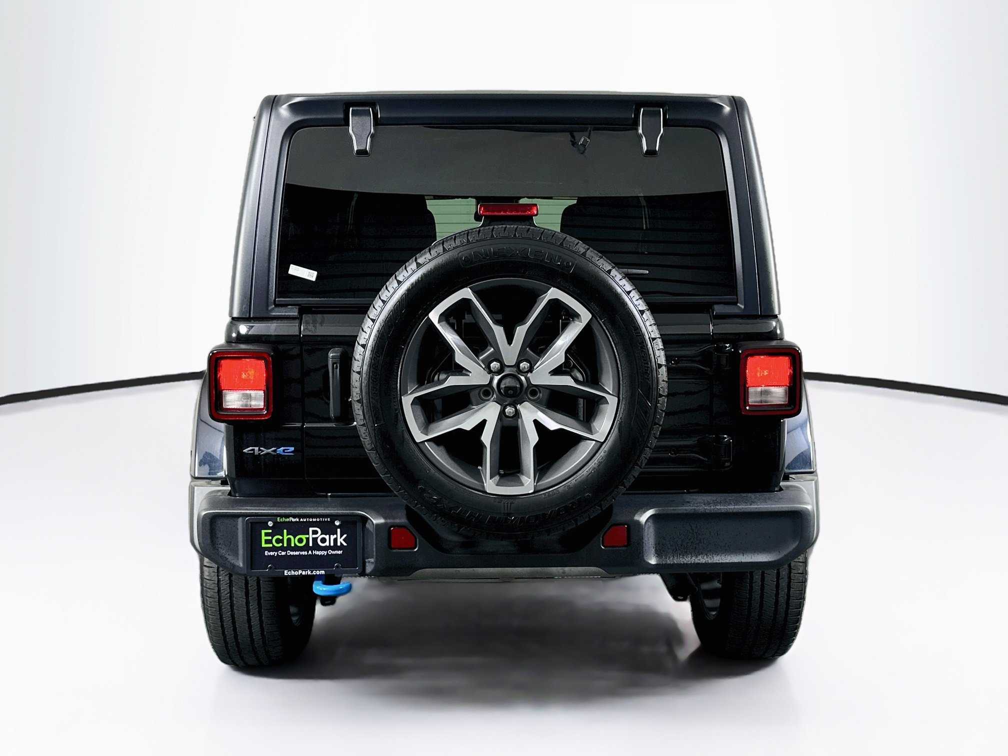 Used 2024 Jeep Wrangler Unlimited w/ Convenience Group AWD/4WD image 7