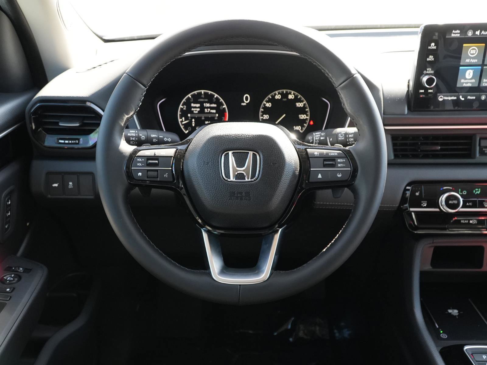 New 2025 Honda Pilot Touring image 23