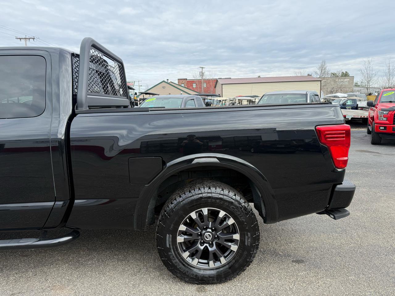Used 2017 Nissan Titan PRO-4X image 8