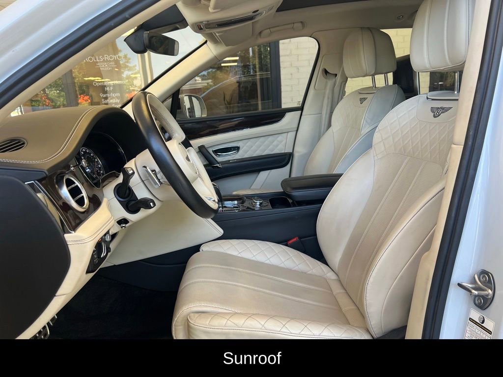 Used 2017 Bentley Bentayga AWD/4WD image 7