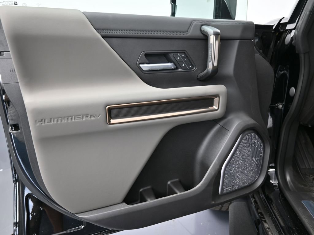 New 2025 GMC Hummer EV 2X w/ LPO, Sport Package image 17