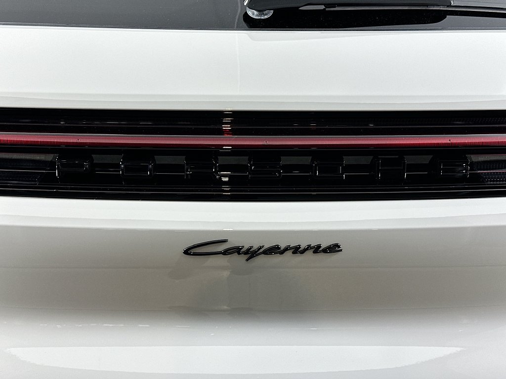 New 2026 Porsche Cayenne AWD/4WD image 35