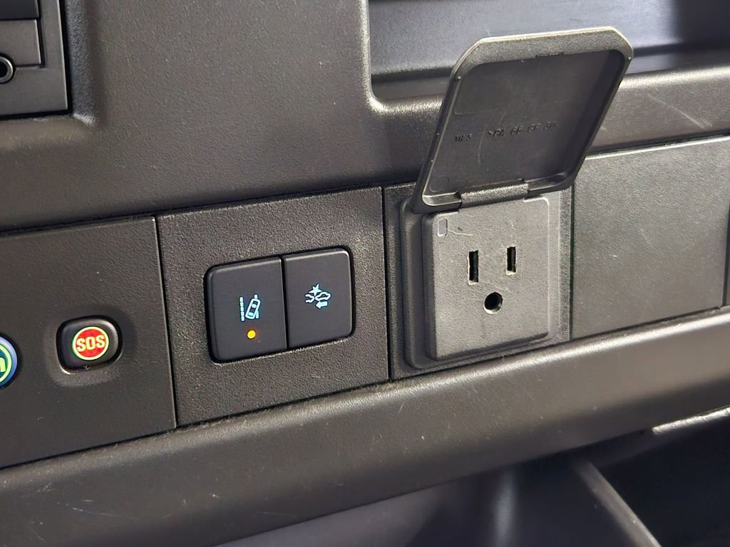 Used 2020 Chevrolet Express 3500 LT w/ LT Preferred Equipment Group image 25
