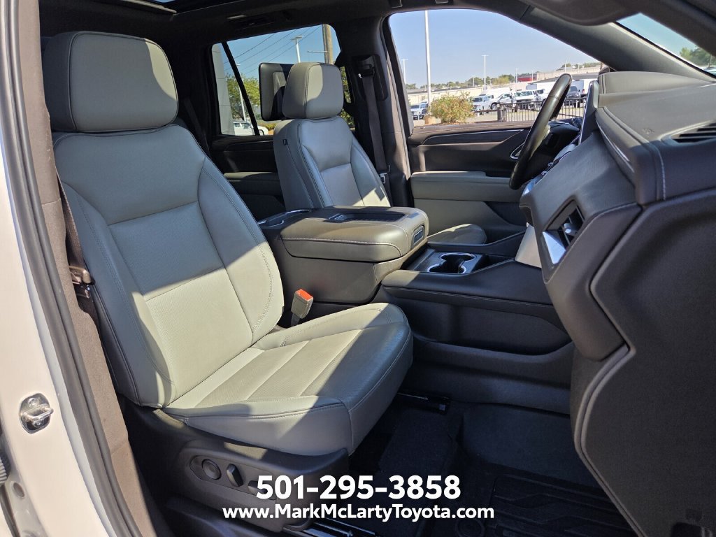 Used 2021 GMC Yukon SLT w/ SLT Premium Package AWD/4WD image 18