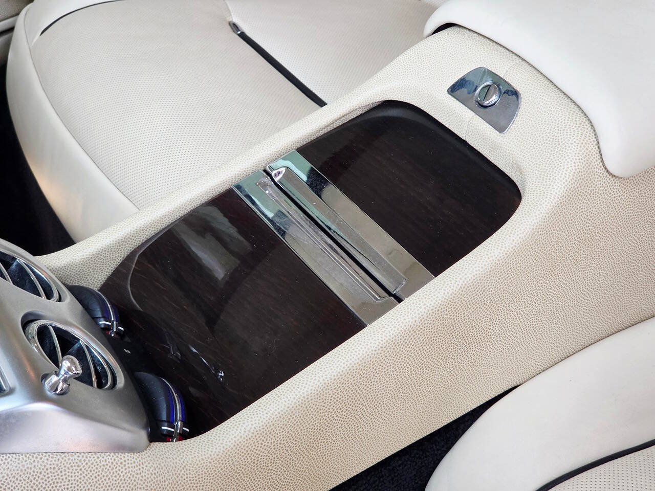 Used 2014 Rolls-Royce Wraith RWD image 67