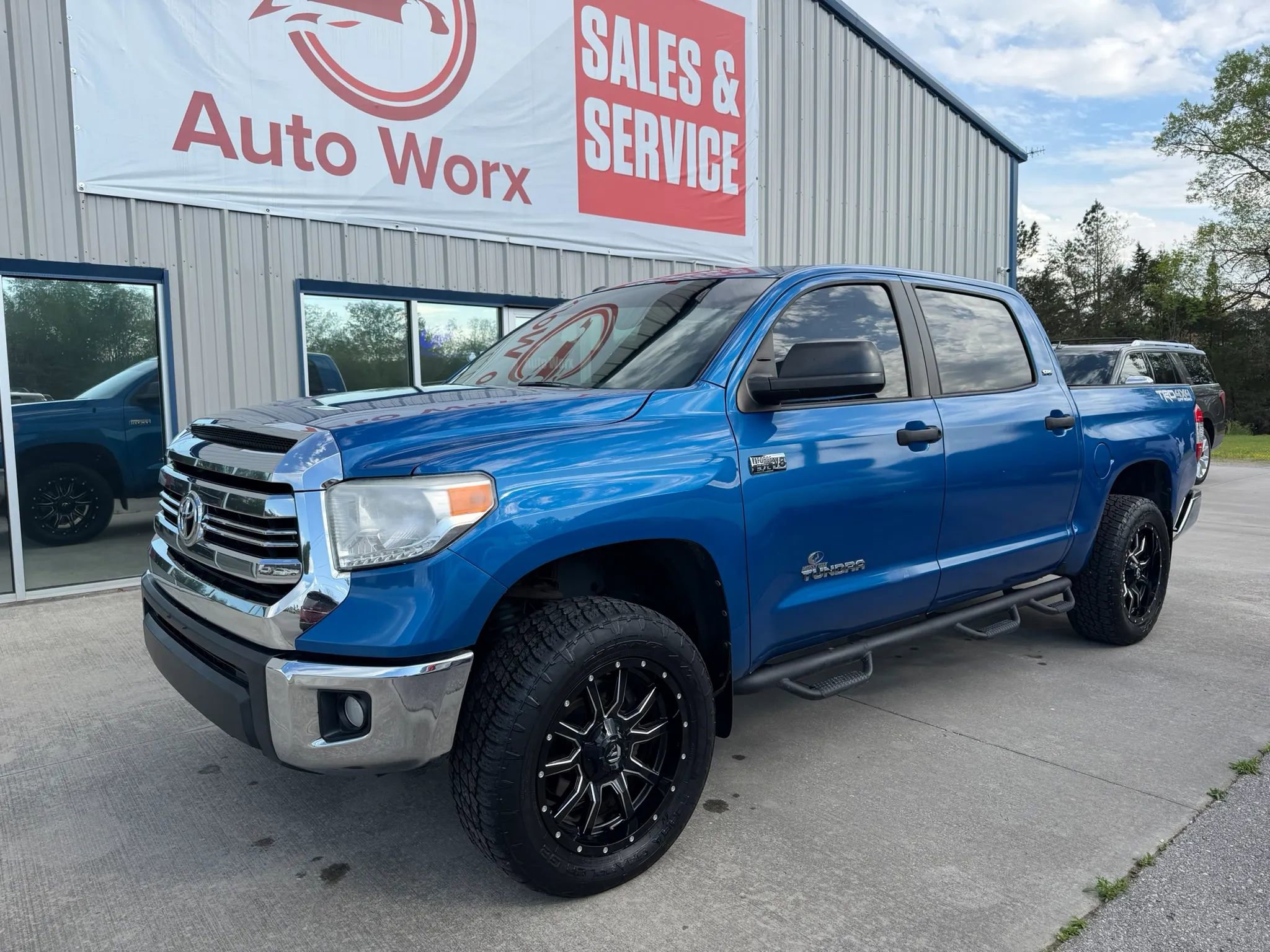 Used 2016 Toyota Tundra SR5 w/ TRD Off Road Package image 27