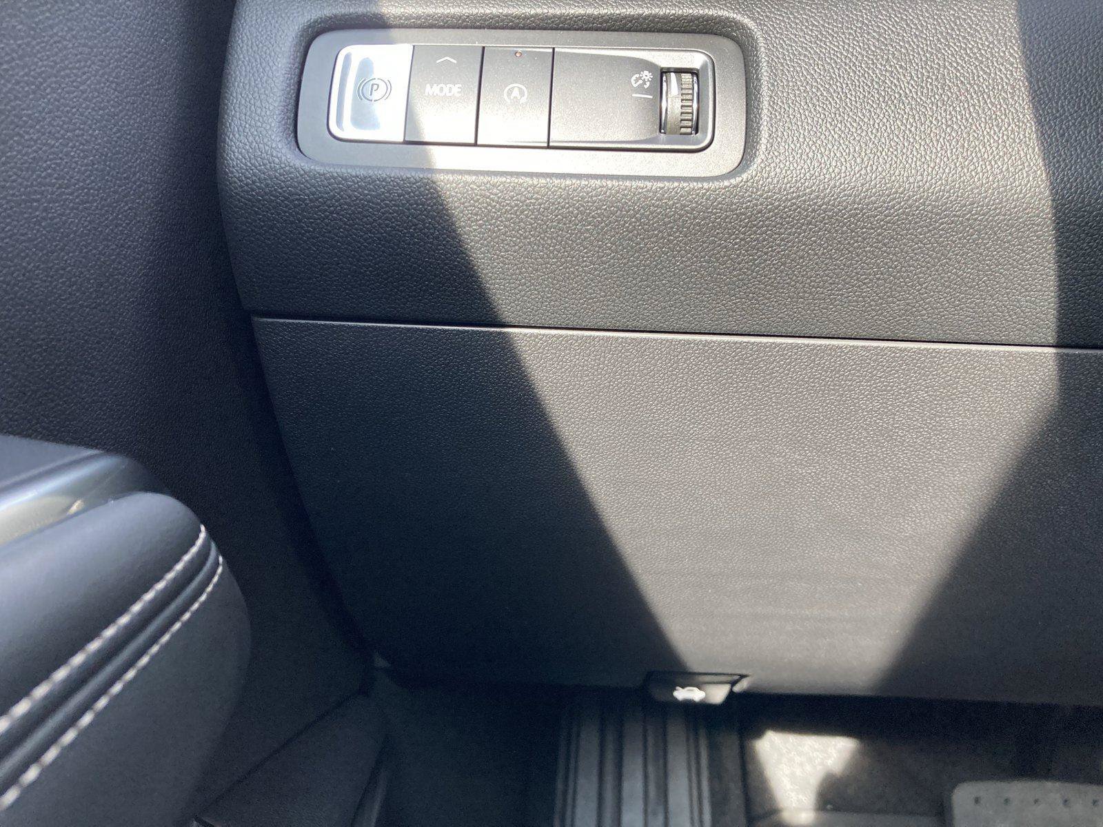 New 2026 GMC Acadia Elevation w/ Elevation Premium Package FWD image 19