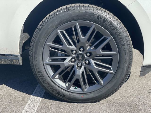 New 2025 Ford Expedition Max Platinum w/ Stealth Appearance Package image 5