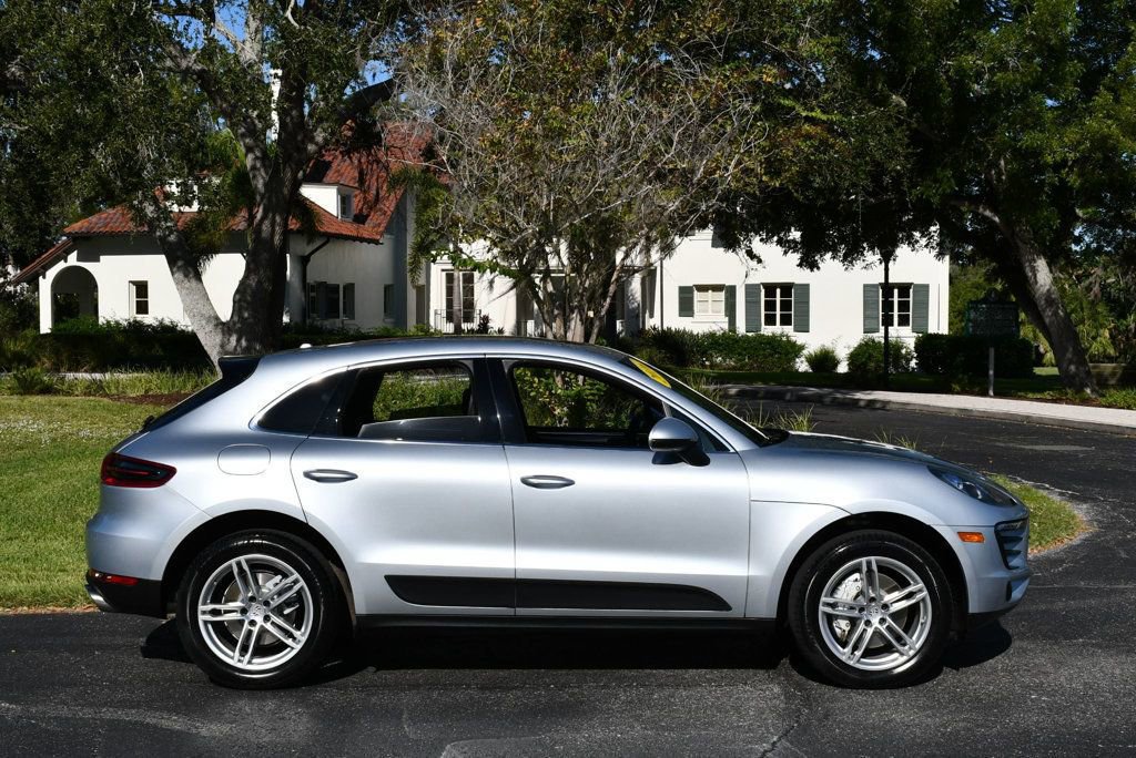 Used 2016 Porsche Macan S image 32