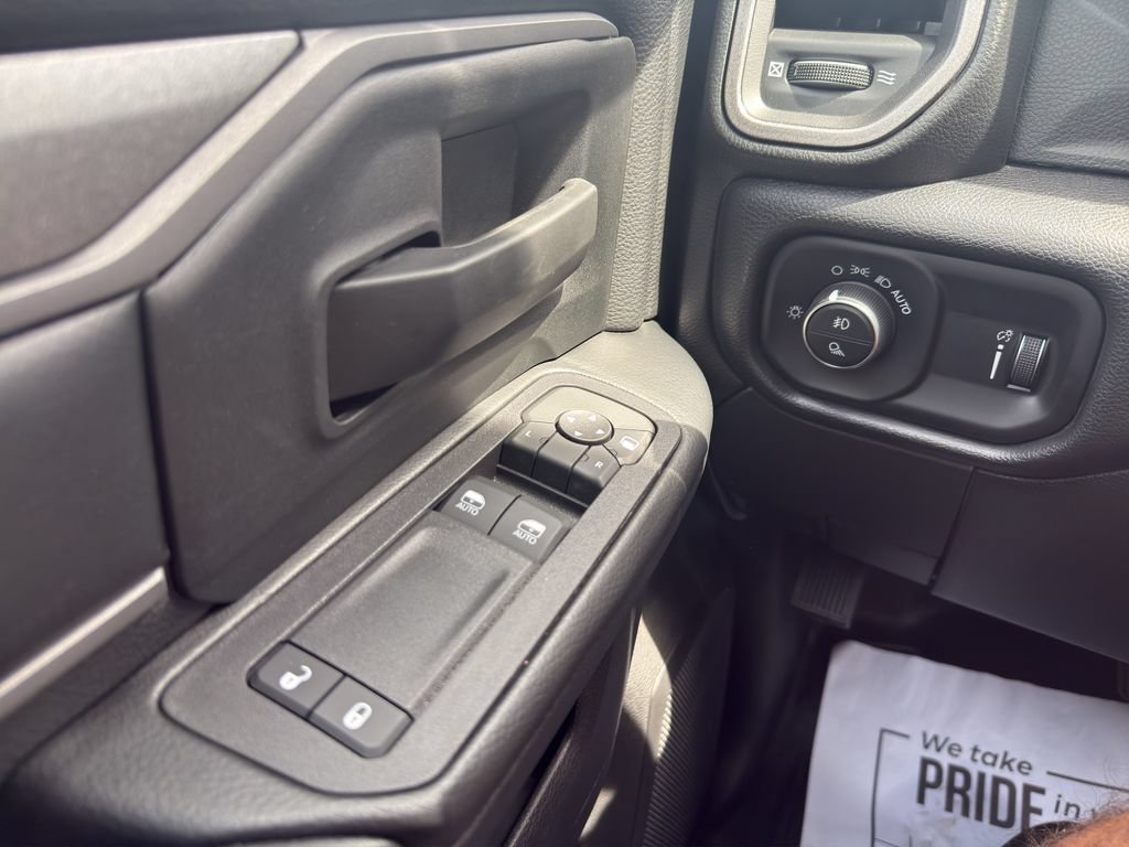 Used 2025 RAM 5500 Tradesman RWD image 17