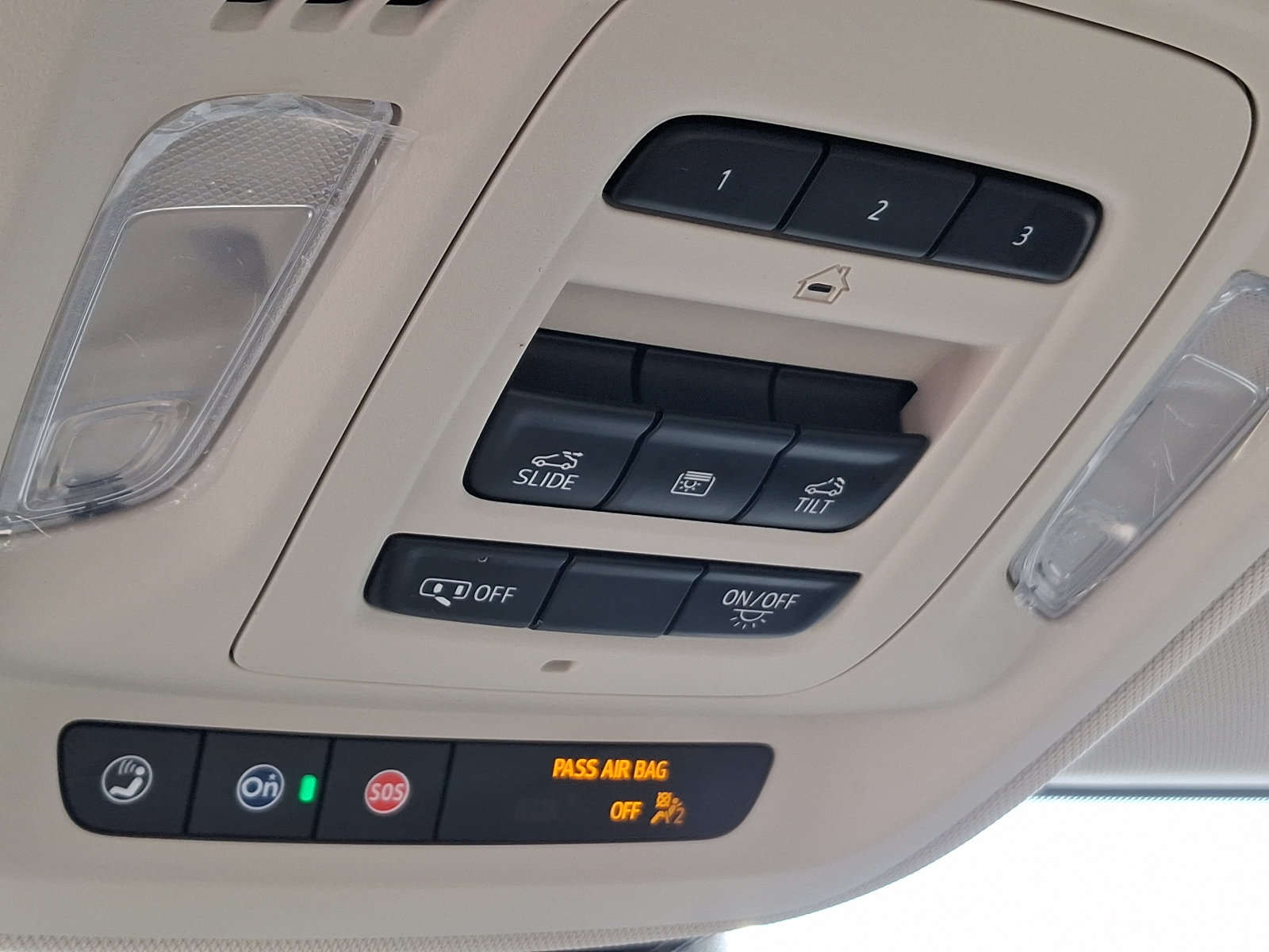 Used 2022 Buick Envision Avenir w/ Technology Package II AWD/4WD image 27