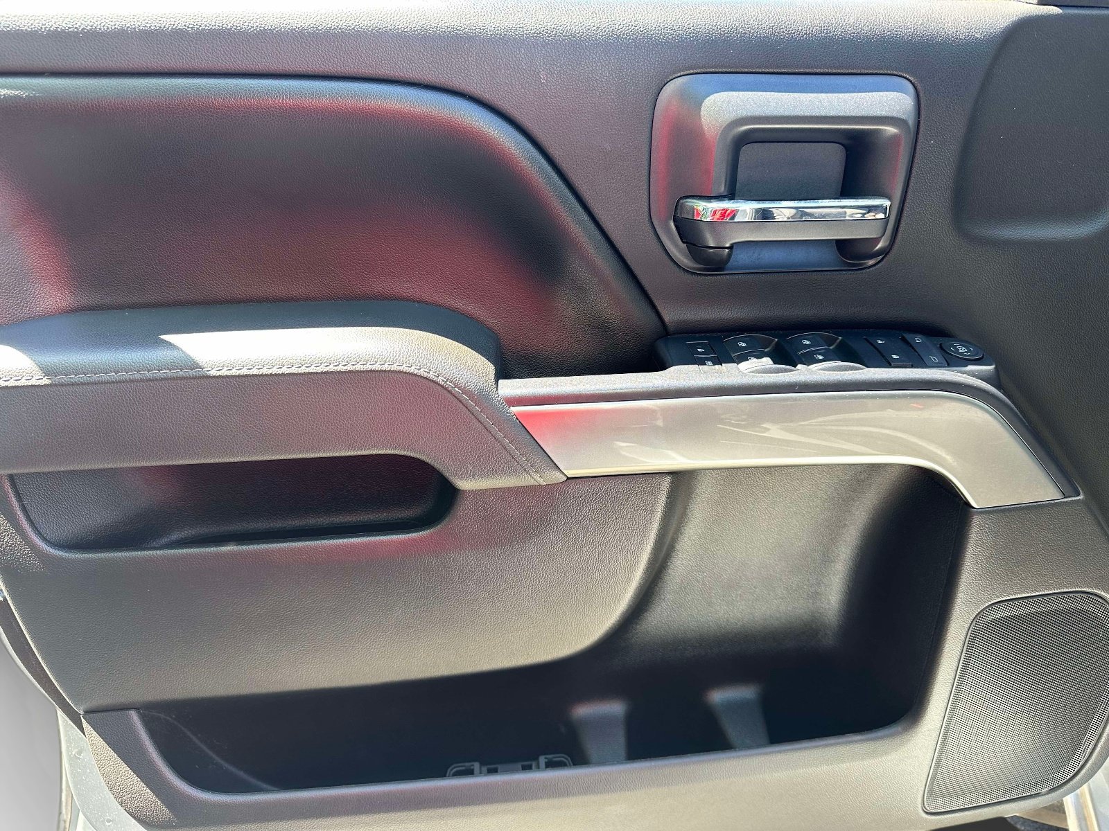 Used 2017 Chevrolet Silverado 1500 LT w/ All Star Edition AWD/4WD image 15