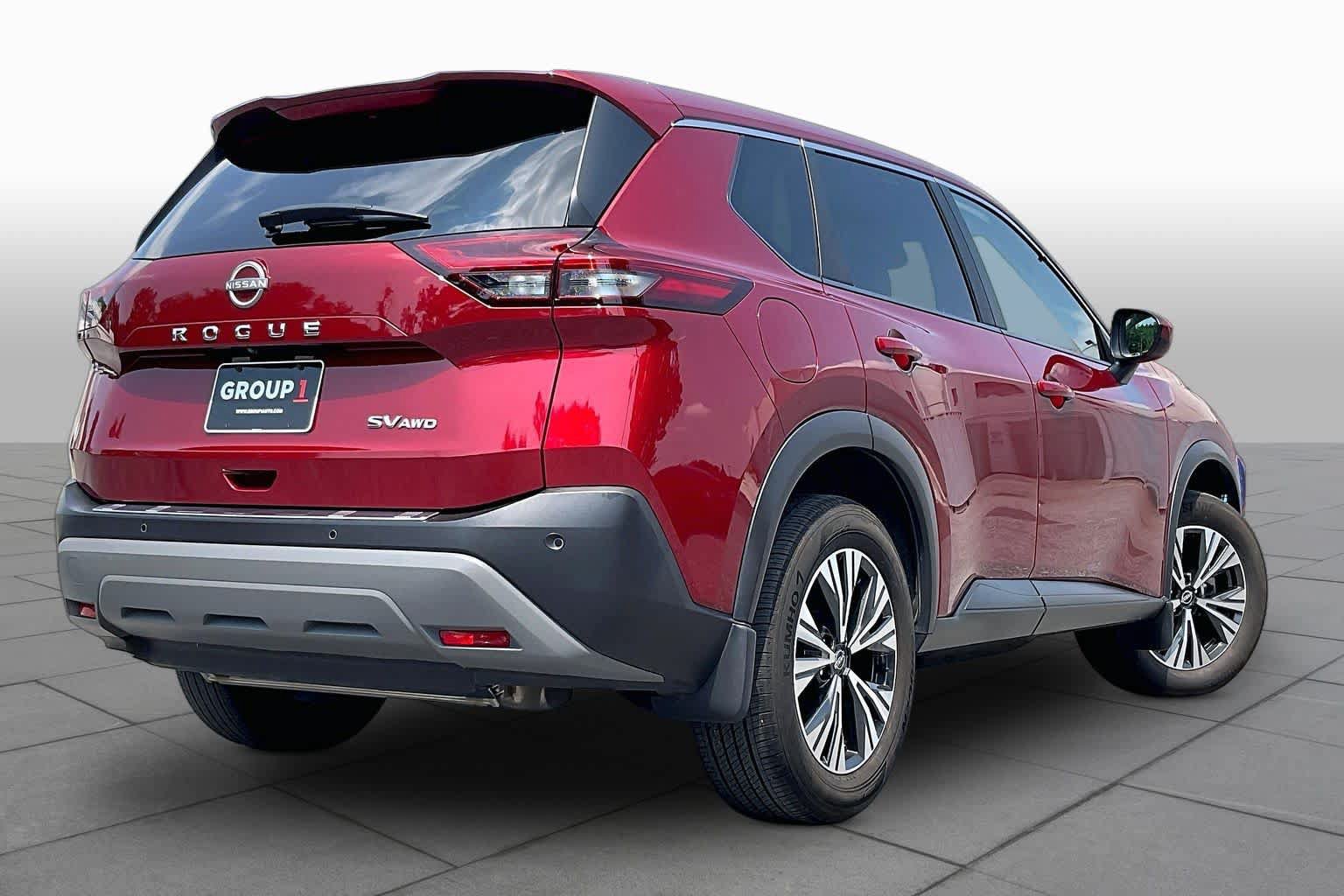 Used 2023 Nissan Rogue SV AWD/4WD image 12