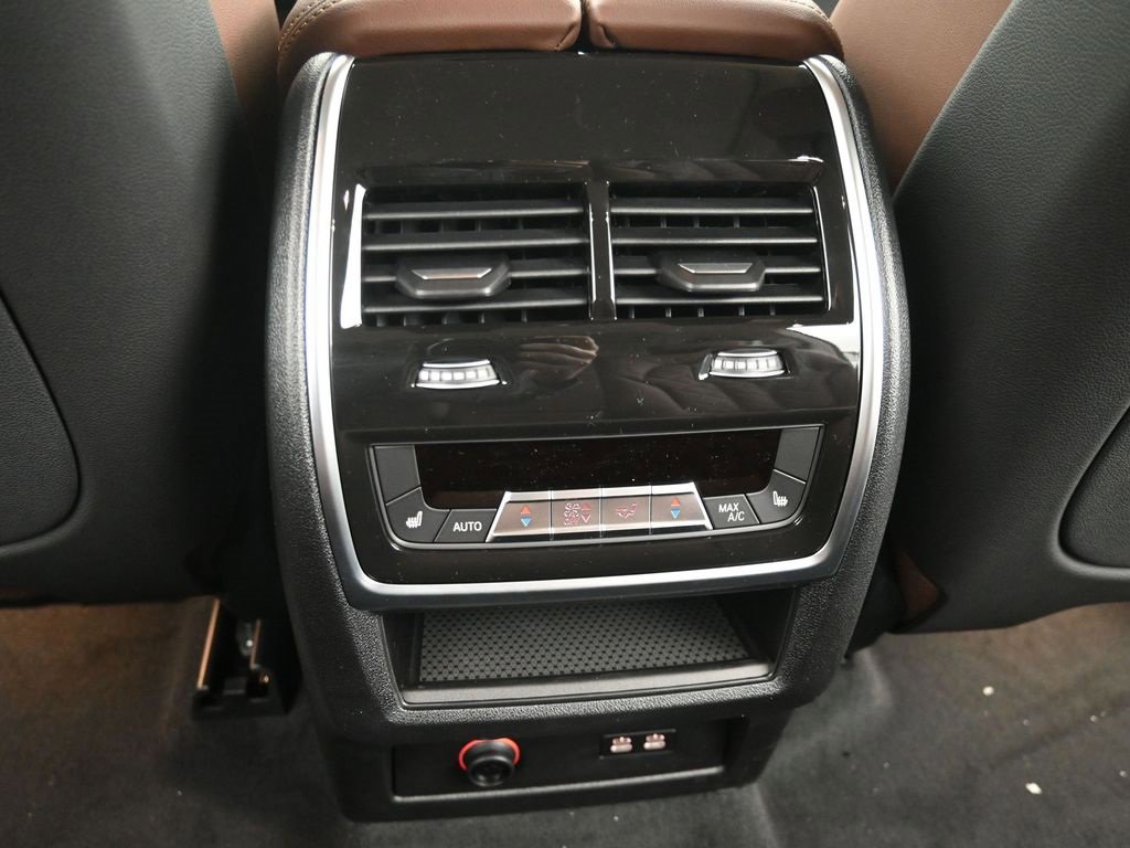 New 2026 BMW X7 xDrive40i image 35