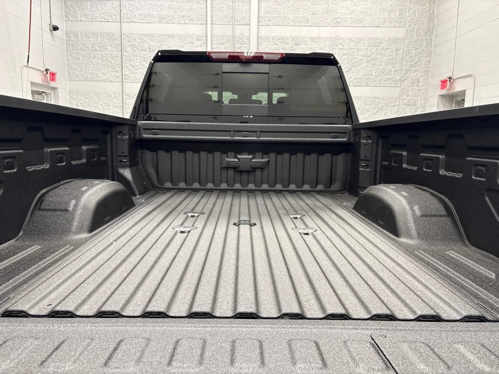 New 2026 Chevrolet Silverado 2500 ZR2 AWD/4WD image 6