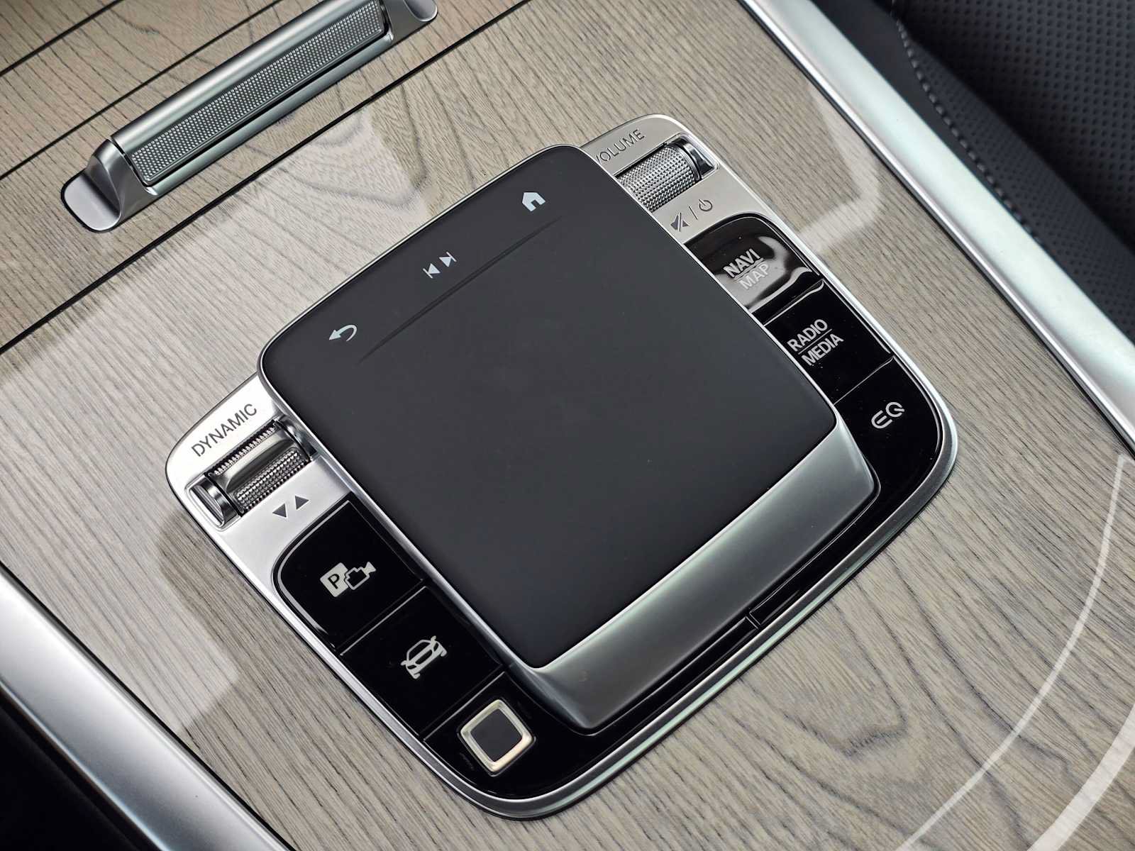 New 2027 Mercedes-Benz G 580 e image 38
