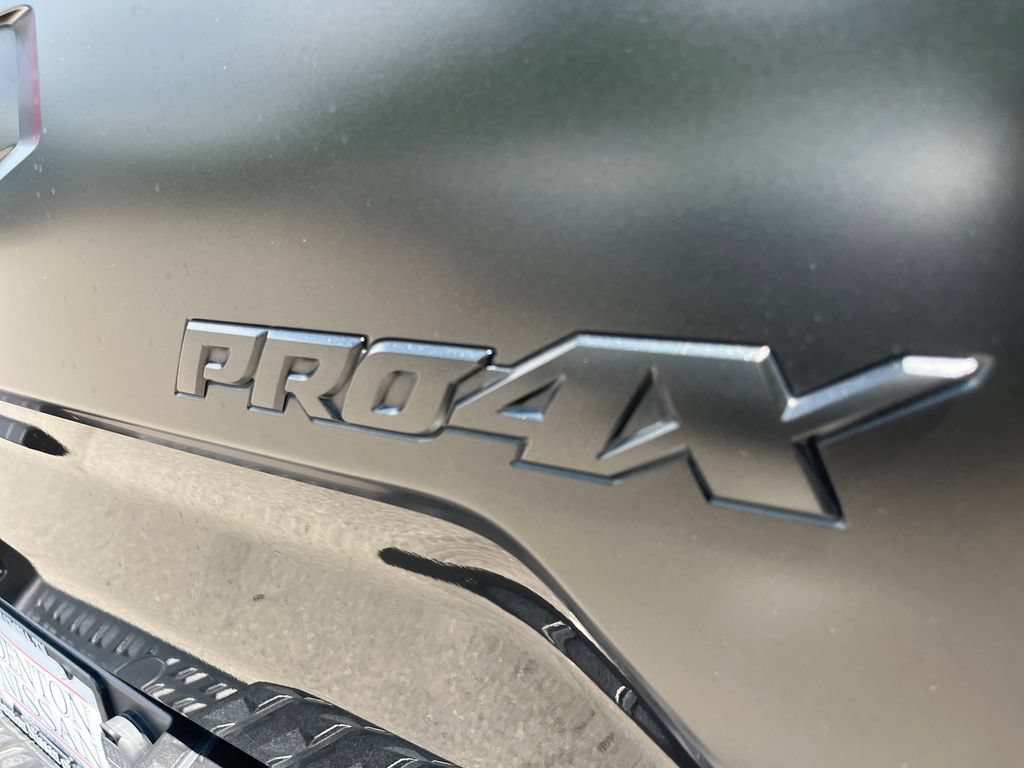 Used 2022 Nissan Titan PRO-4X w/ Pro-4x Convenience Package AWD/4WD image 43