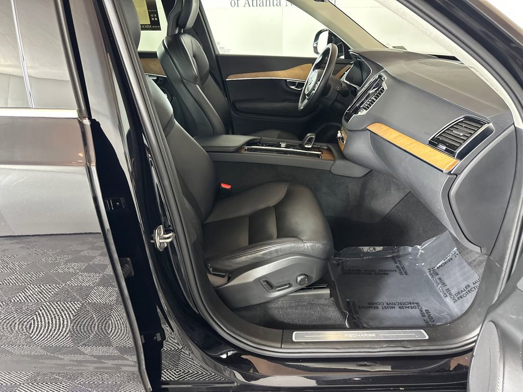 Used 2022 Volvo XC90 T8 Inscription Expression w/ Advanced Package image 13