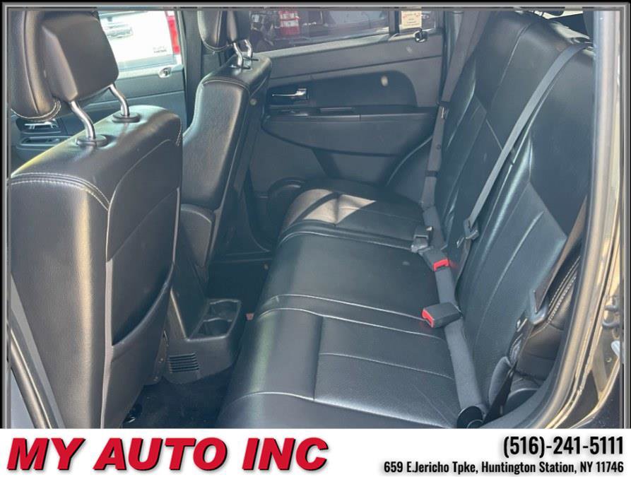 Used 2012 Jeep Liberty Sport image 32