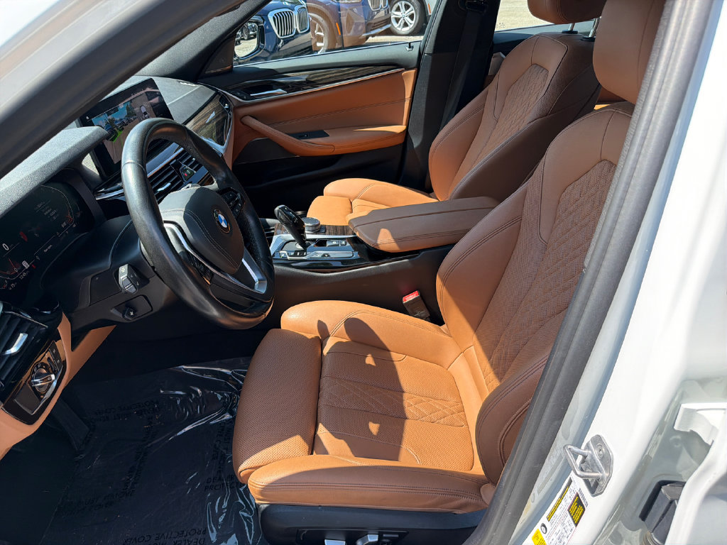 Used 2021 BMW 530i w/ Premium Package RWD image 9