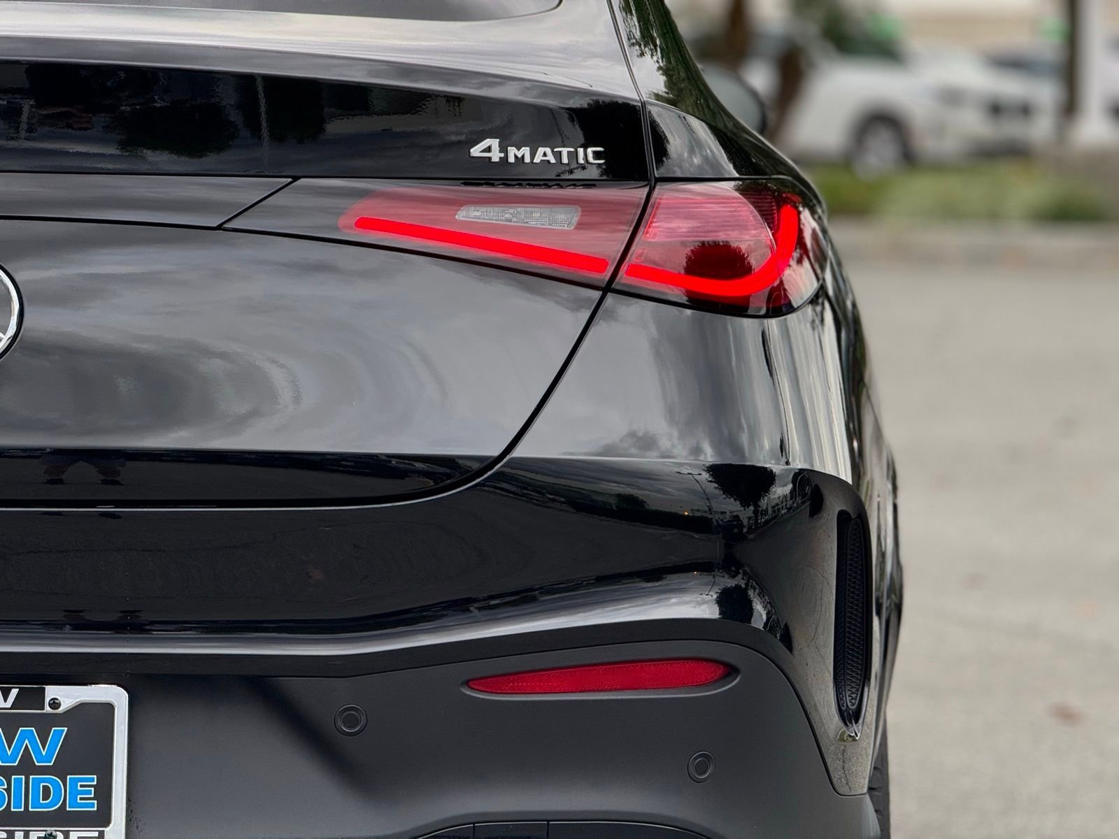 Used 2025 Mercedes-Benz GLC 300 4MATIC image 14