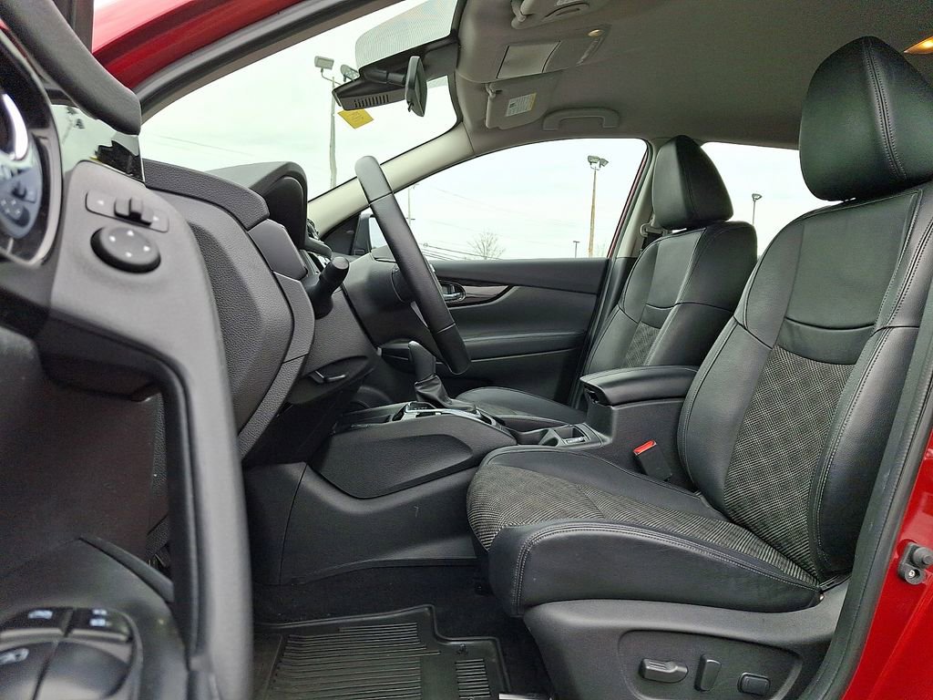 Certified 2022 Nissan Rogue Sport SV w/ Technology Package image 12