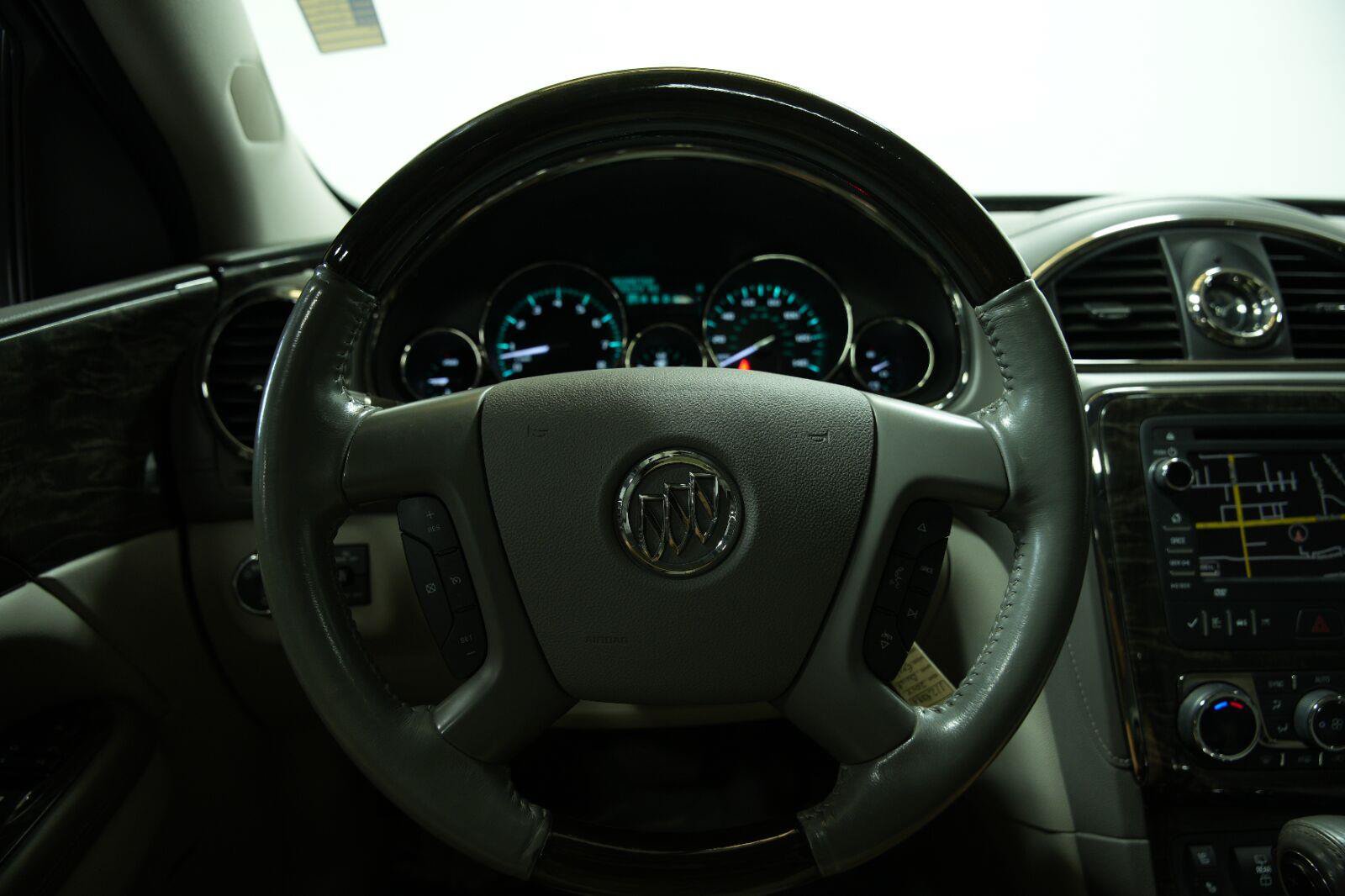 Certified 2014 Buick Enclave Premium FWD image 43