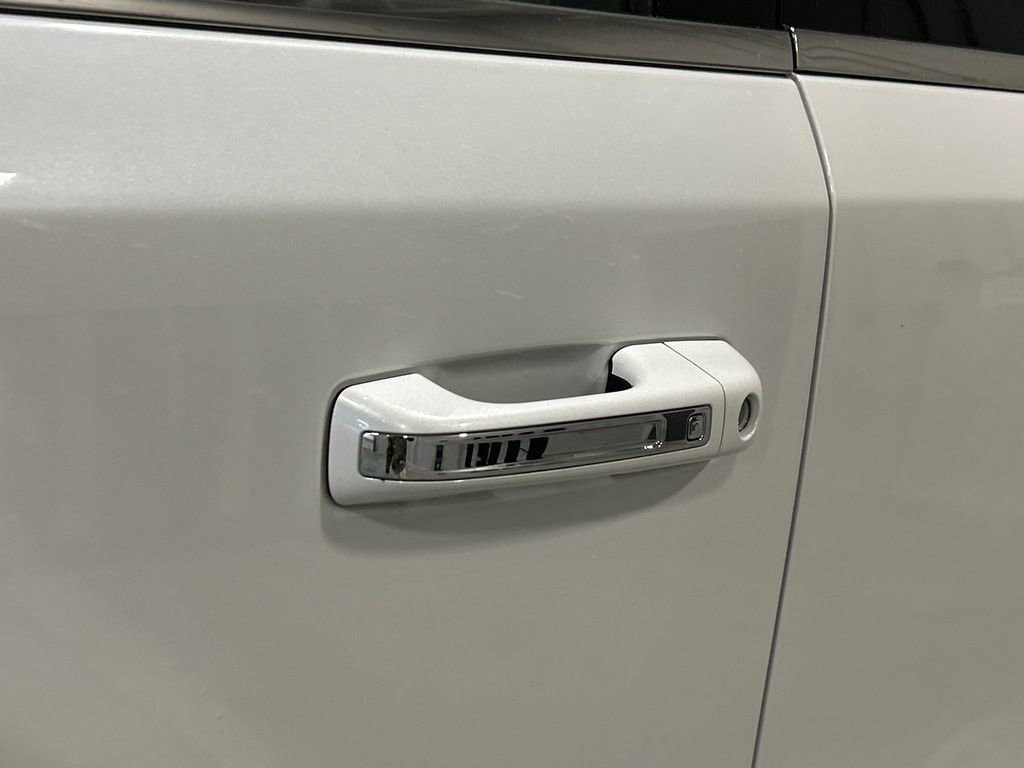 Used 2022 RAM 1500 Limited AWD/4WD image 13