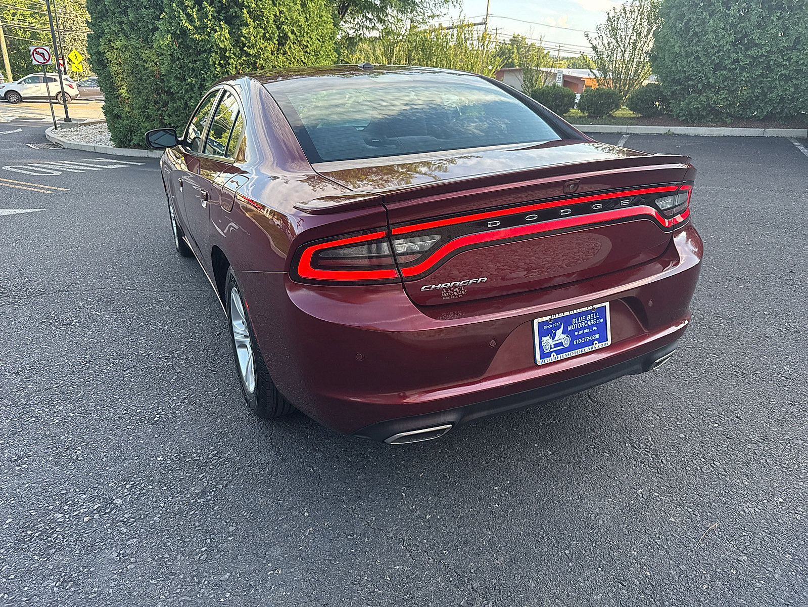 Used 2020 Dodge Charger SXT RWD image 7