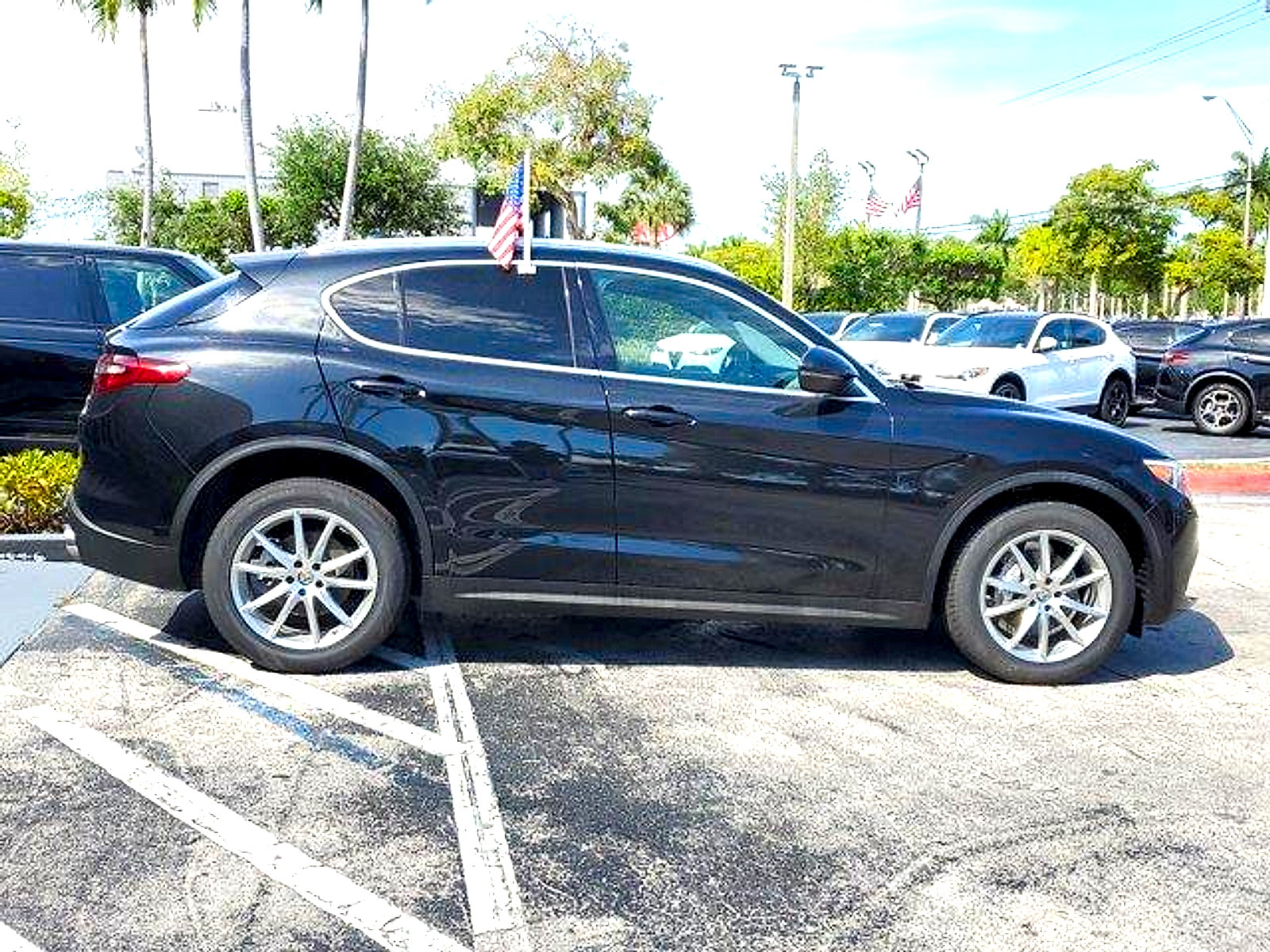 Used 2018 Alfa Romeo Stelvio Ti AWD/4WD image 8