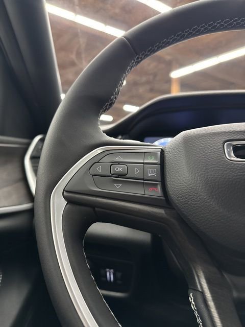 New 2026 Jeep Grand Cherokee Altitude image 13