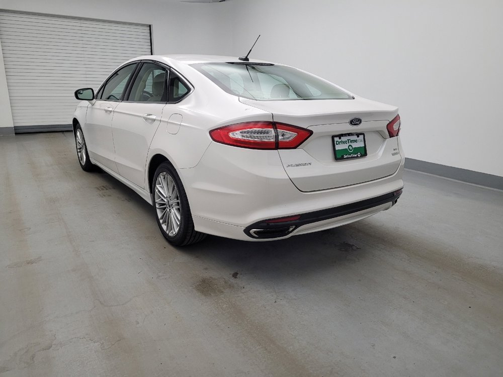 Used 2016 Ford Fusion SE w/ Equipment Group 202A FWD image 5