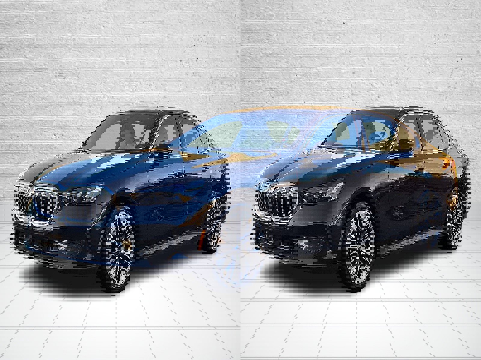 Used 2024 BMW 540i xDrive w/ Premium Package image 3