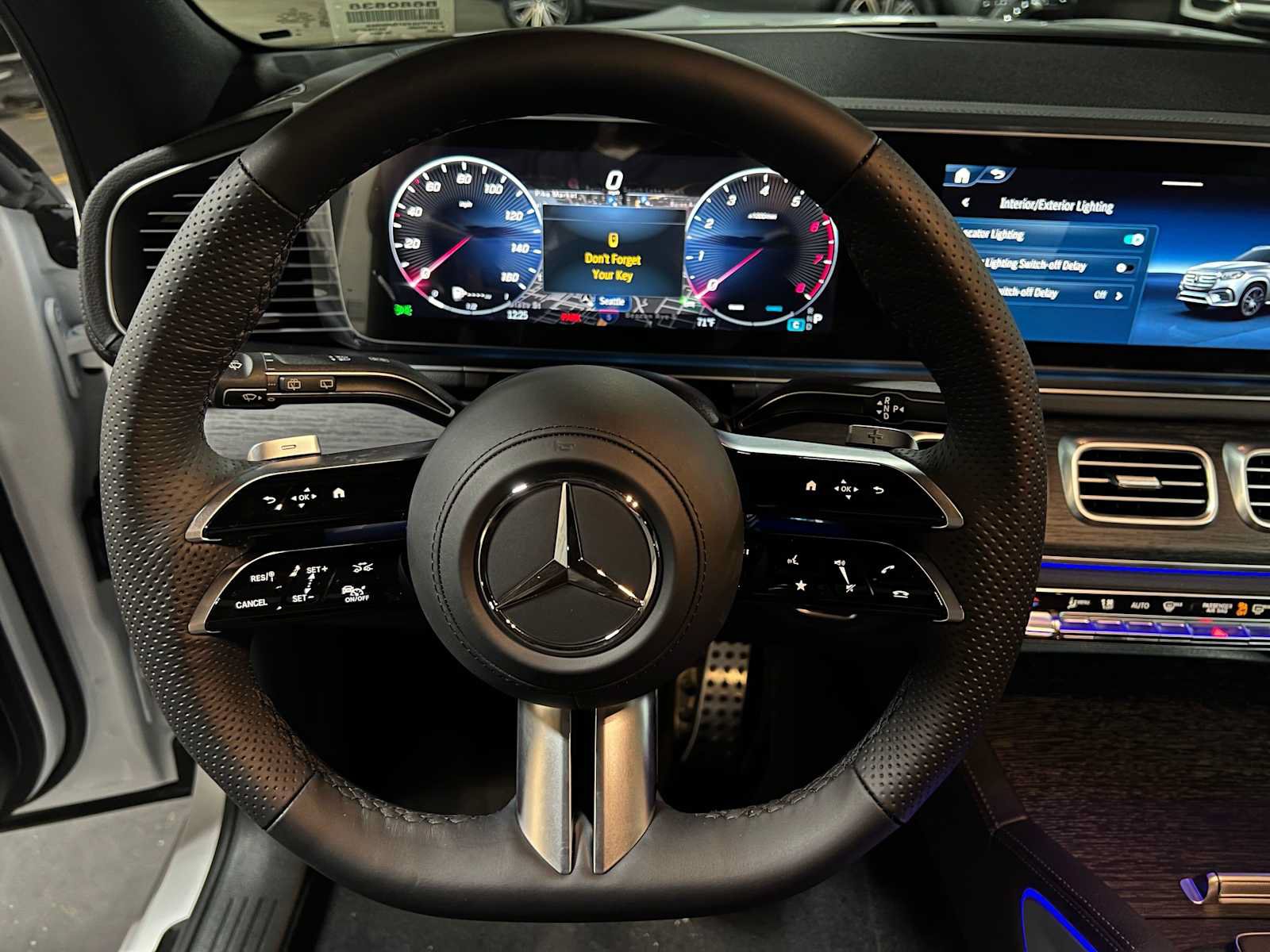 New 2026 Mercedes-Benz GLS 450 4MATIC image 28