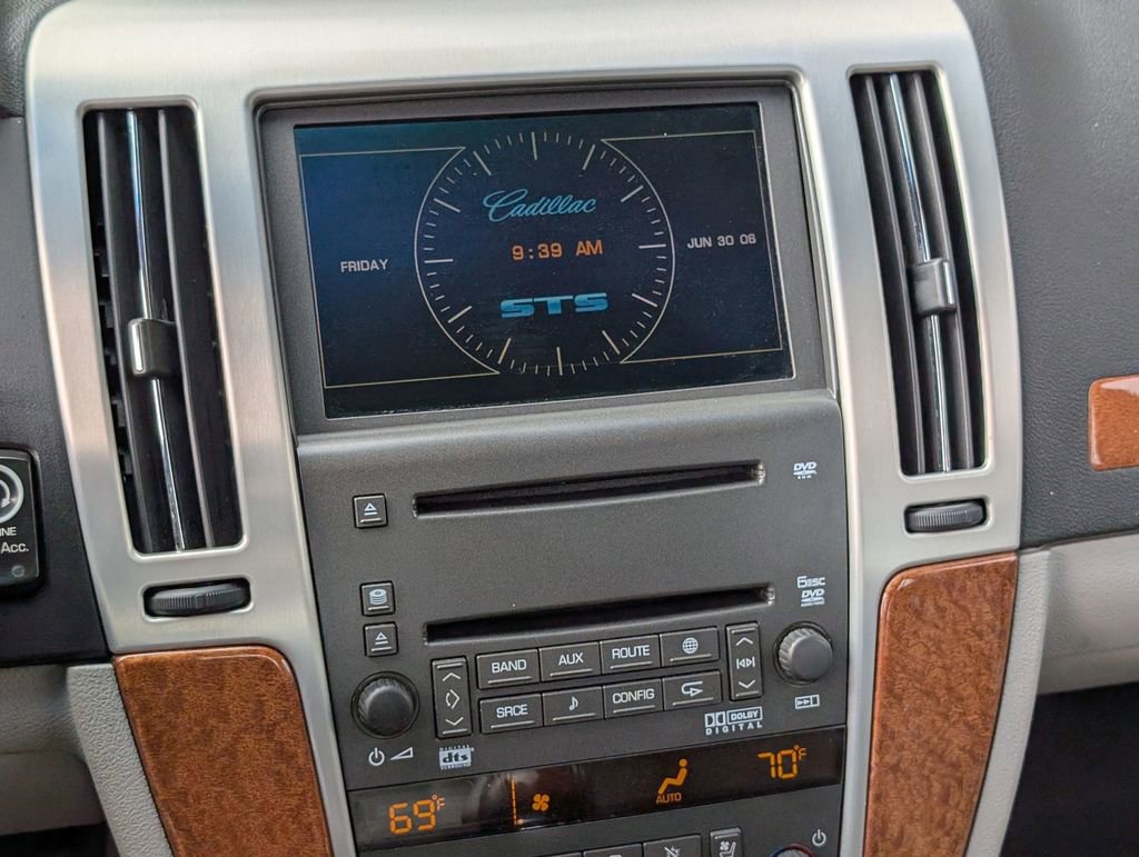 Used 2011 Cadillac STS Luxury image 23