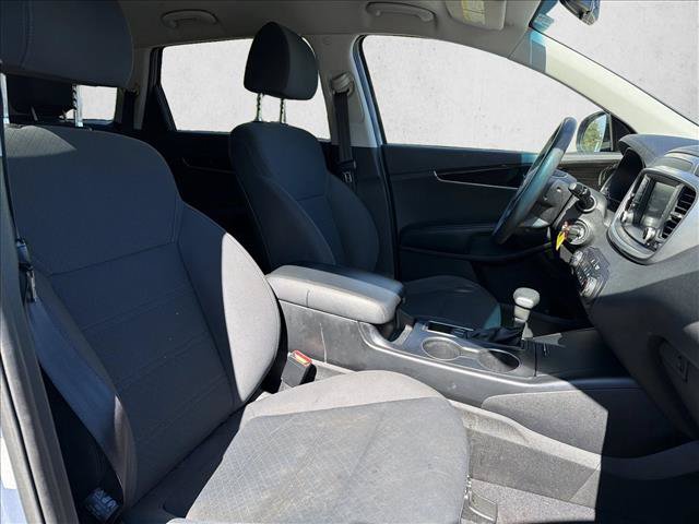 Used 2020 Kia Sorento FWD V6 image 30