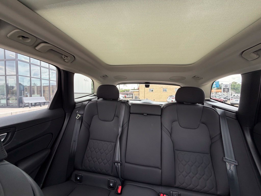New 2026 Volvo XC60 B5 Plus w/ Climate Package AWD/4WD image 12
