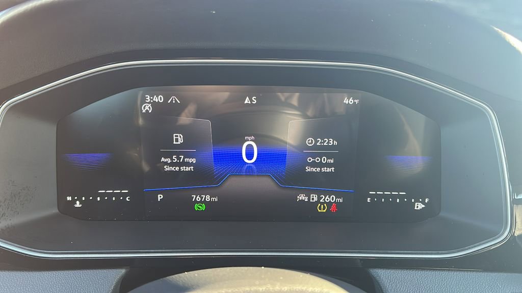 Used 2025 Volkswagen Jetta Sport image 2