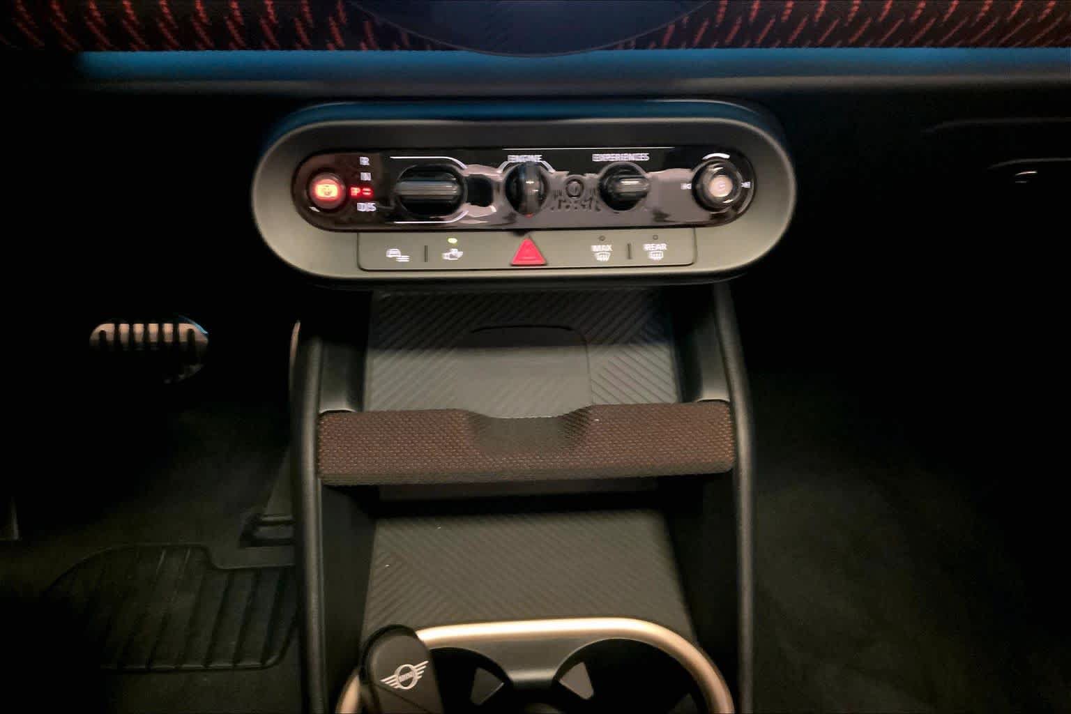 Certified 2025 MINI Cooper Countryman John Cooper Works w/ Comfort Package Max AWD/4WD image 34