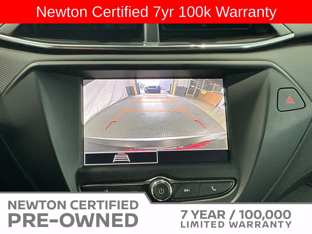 Used 2023 Chevrolet TrailBlazer LT FWD image 9