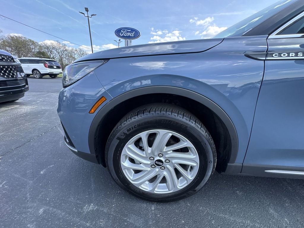 Used 2025 Lincoln Corsair FWD image 10