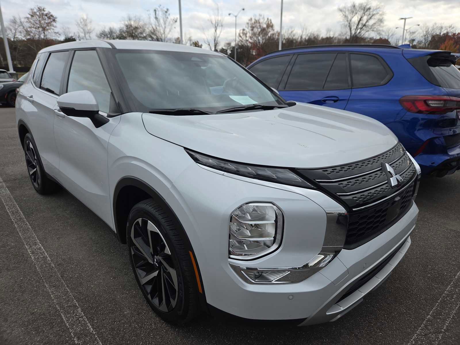 Used 2024 Mitsubishi Outlander SE