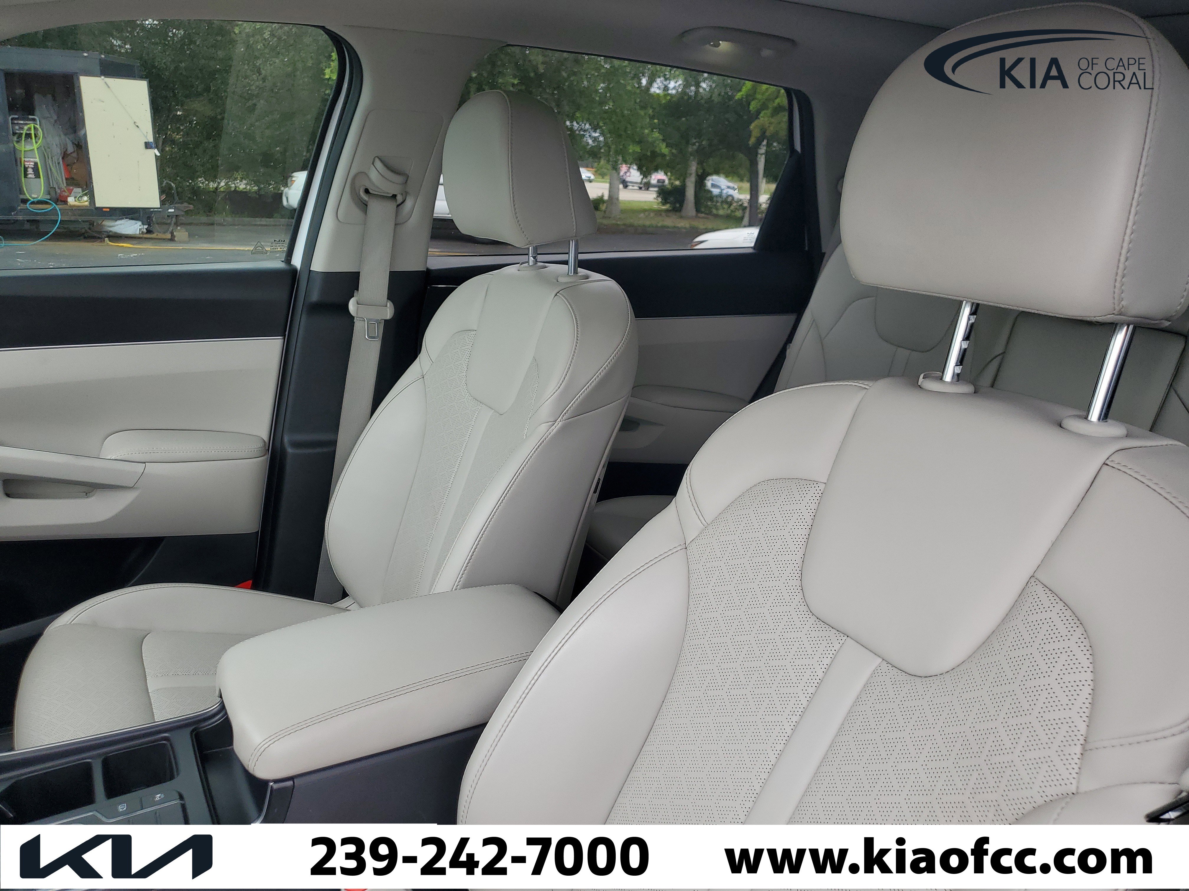 Used 2023 Kia Sorento S w/ Panoramic Sunroof Package FWD image 26