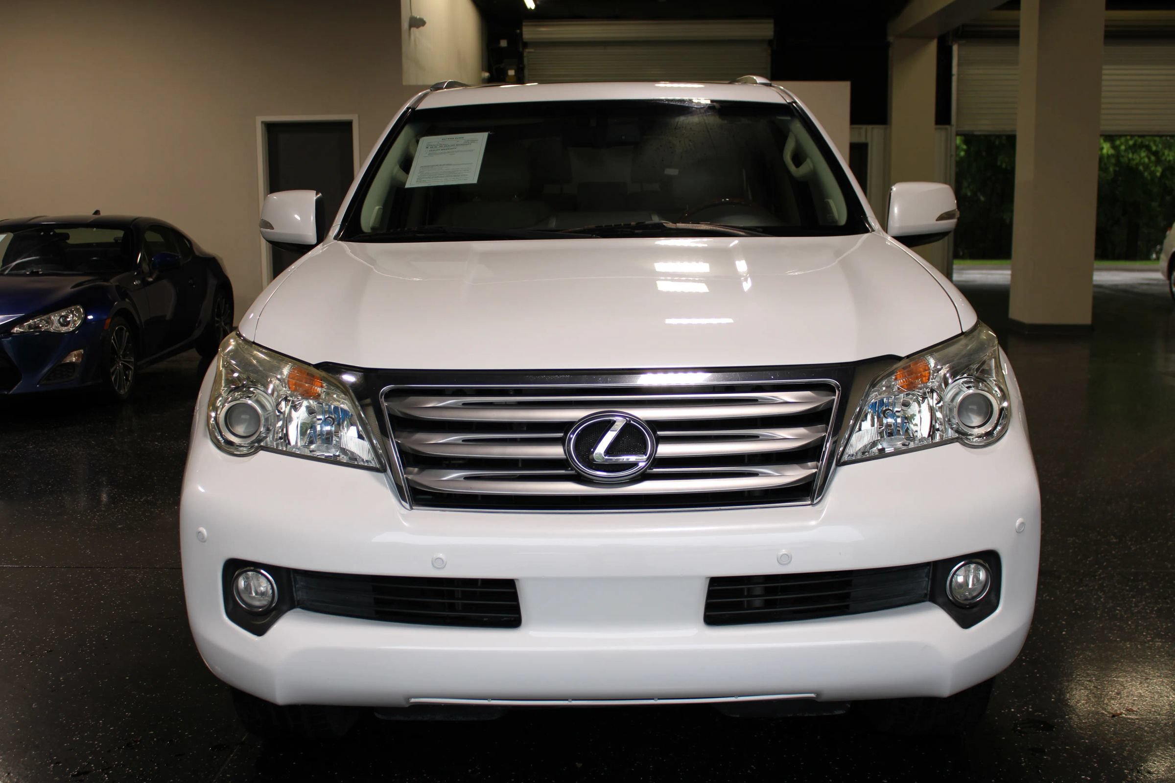 Used 2011 Lexus GX 460 w/ Comfort Plus Pkg AWD/4WD image 7