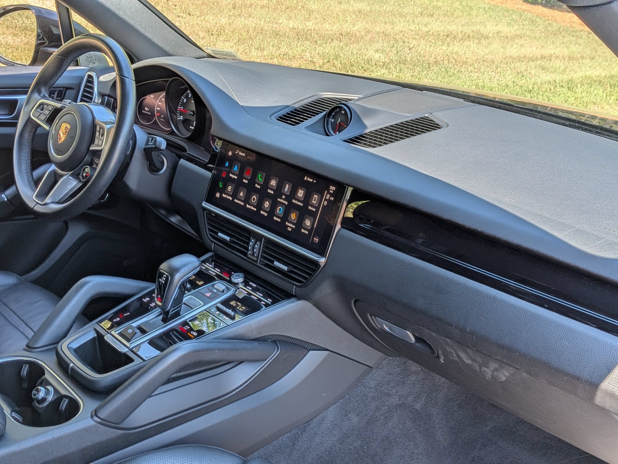 Certified 2023 Porsche Cayenne Platinum Edition AWD/4WD image 28