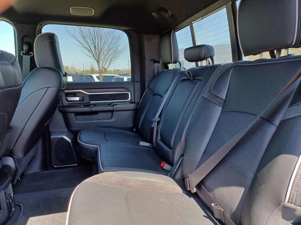 Used 2026 RAM 2500 Laramie AWD/4WD image 34