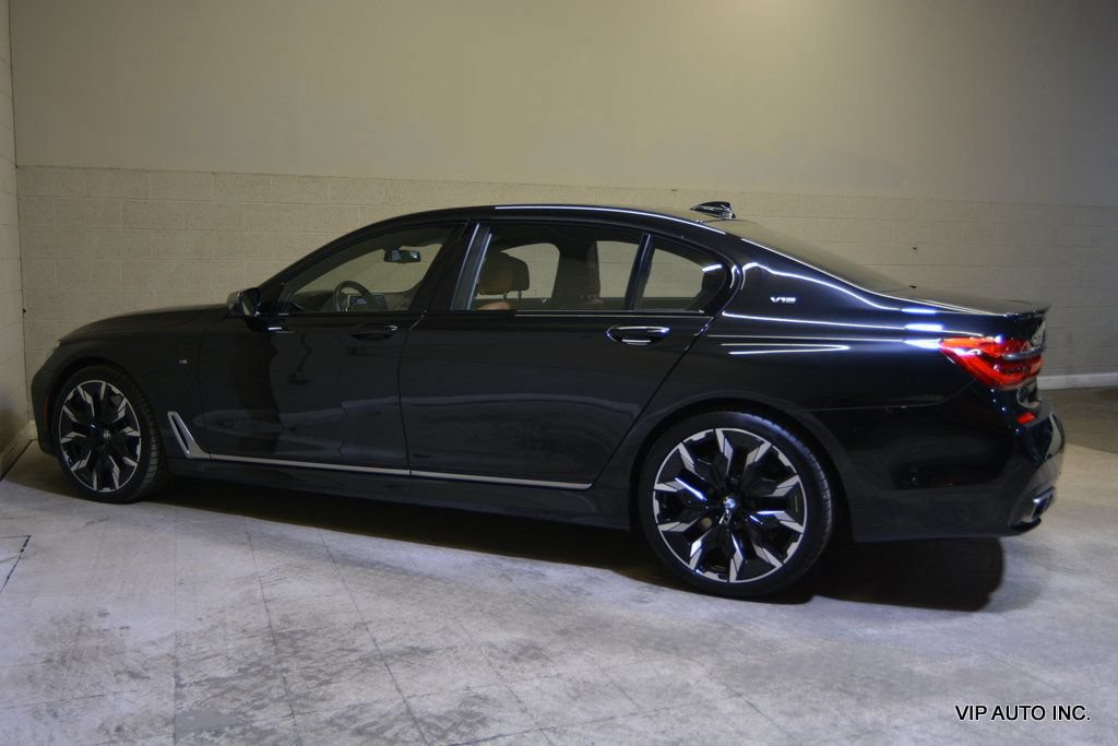 Used 2017 BMW M760i xDrive AWD/4WD image 31