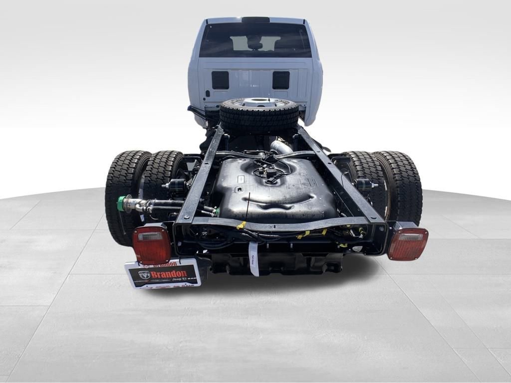 New 2026 RAM 5500 Tradesman w/ Chrome Appearance Group image 23